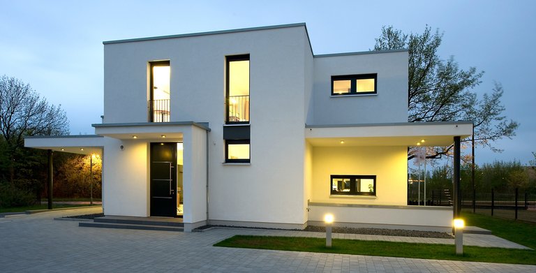 Die Energieeffizienz des Hauses wird durch den Einsatz moderner Baumaterialien und anspruchsvoller Haustechnik gewährleistet. 

 Copyright: Heinz von Heiden GmbH Massivhäuser
