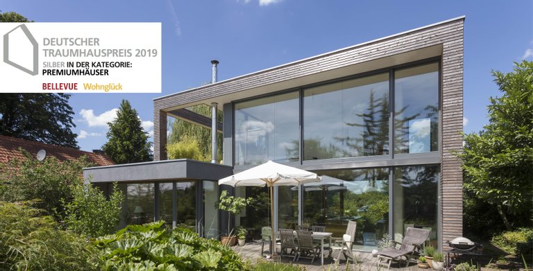 Haus Peters gewinnt Silber beim Traumhauspreis 2019 in der Kategorie "Premiumhäuser" Copyright: ZimmerMeisterHaus/Guido Schiefer