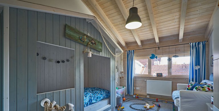 Kundenhaus ENGLEDER - Kinderzimmer mit Schlafkoje Copyright: Sonnleitner Holzbauwerke